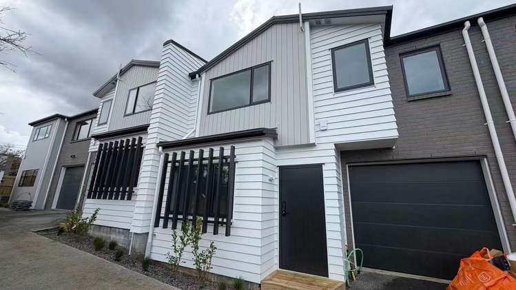 8 Waiohua Road_0