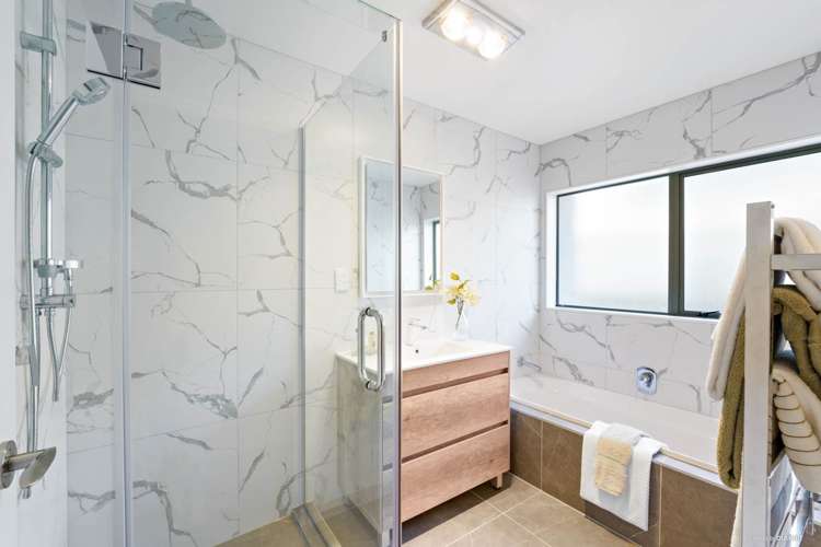 10 Ridgefield Lane East Tamaki Heights_18