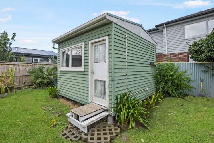 77 Te Atatu Road Te Atatu South_15