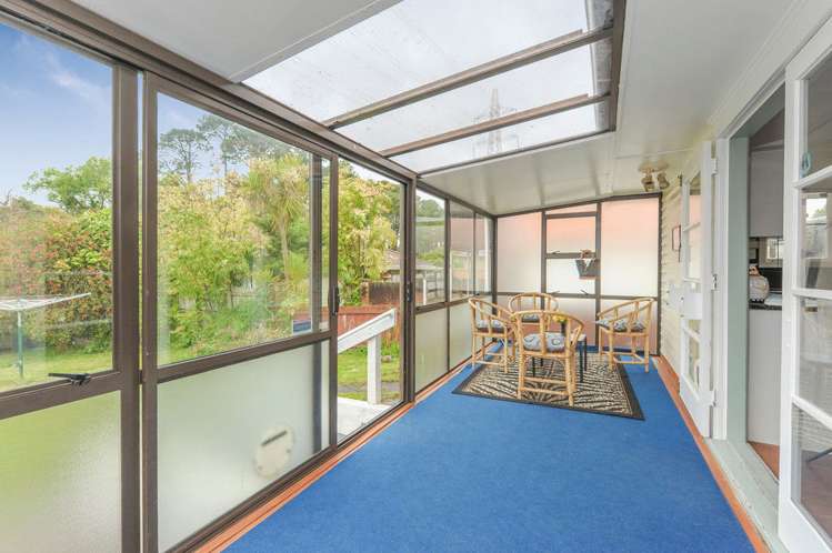 124 Portage Road New Lynn_5