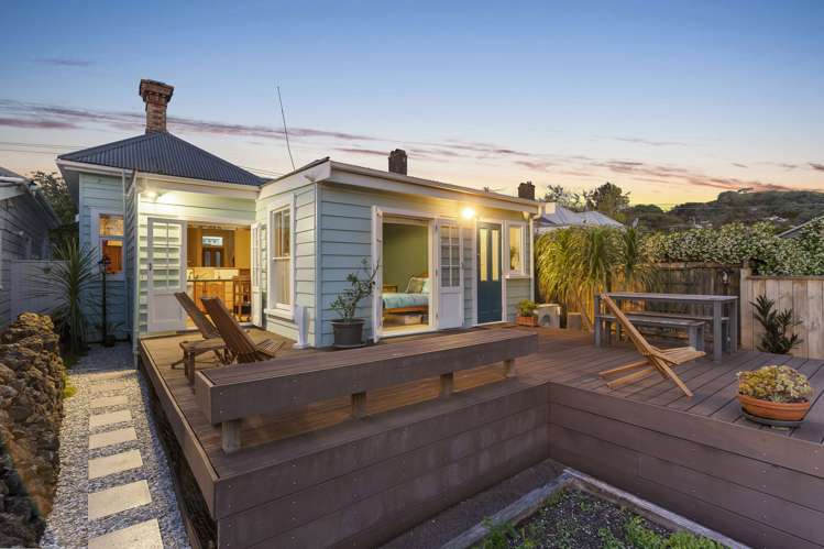 98 Valley Road Mount Eden_17