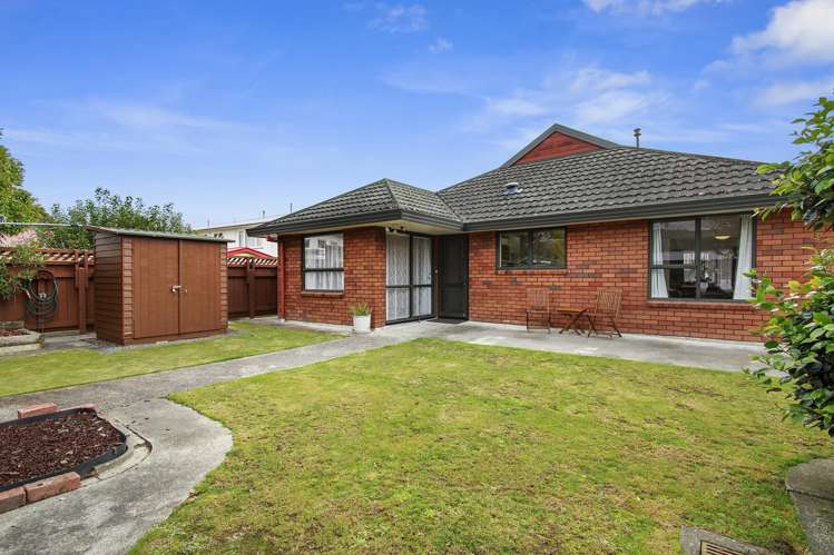 10 Earlston Grove Avalon_11