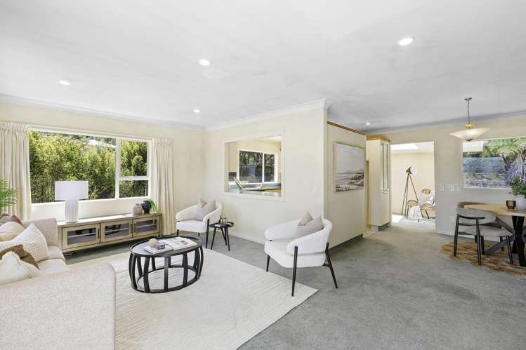 233A Whites Line East_1