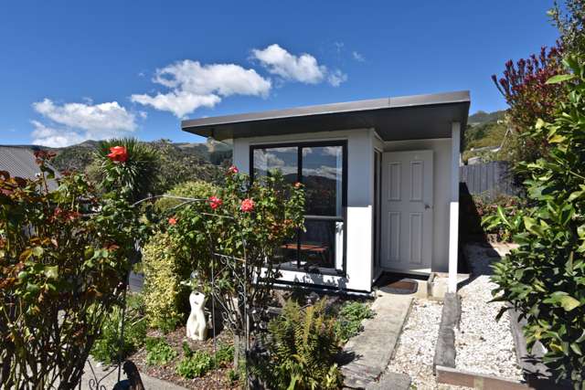 13 Penlington Place Akaroa_4