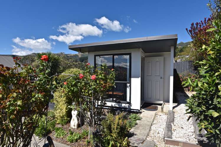13 Penlington Place Akaroa_4