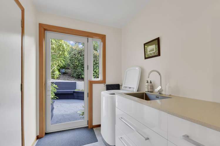 33 Valhalla Drive Richmond_15