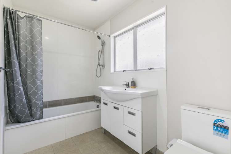 2/60 Moncrieff Avenue Clendon Park_7