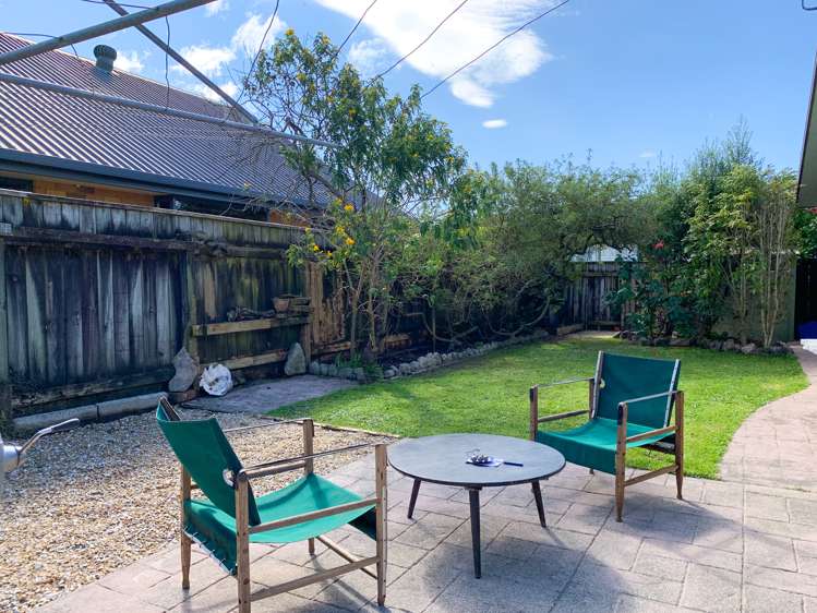 2d Feary Crescent Takaka_13