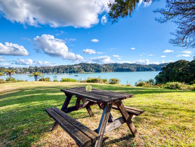 6 Tirairaka Terrace Russell Surrounds_33