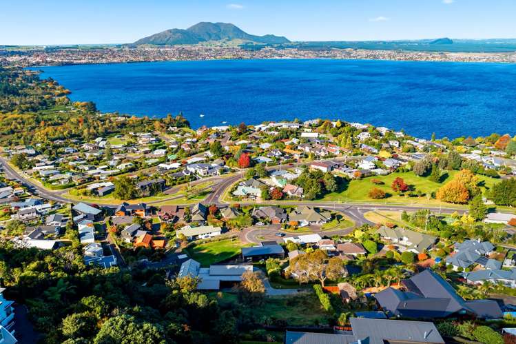 32 Mapara Road Acacia Bay_8