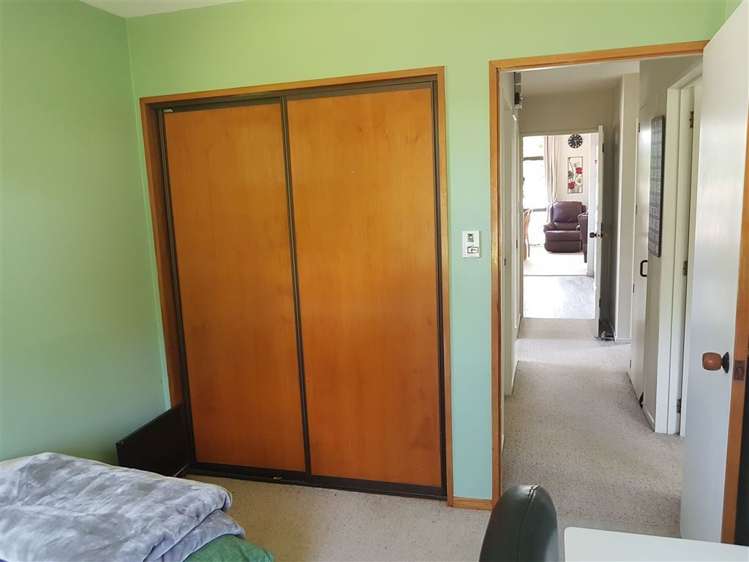 4 High Street Sefton_9