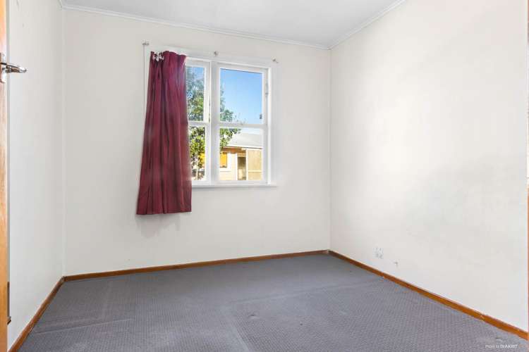 49 Farquhar Road Glendene_7