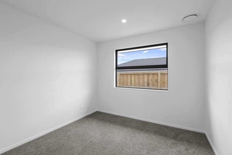 26 Rosalind Avenue Darfield_16