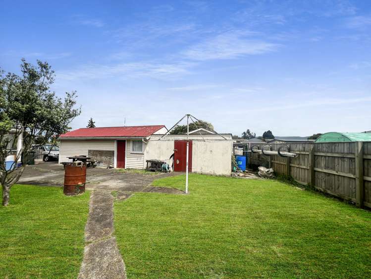 37 Christian Street Dannevirke_15