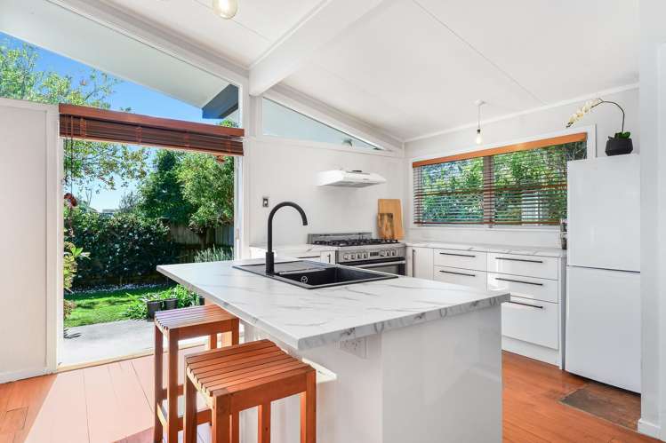 17 Sherwood Drive Pukete_7