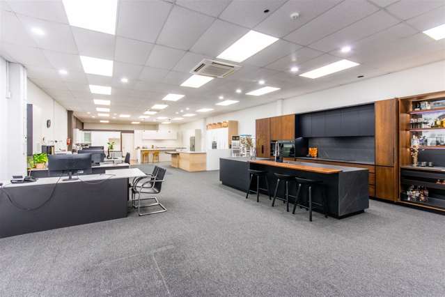 1B/55 Barrys Point Road Takapuna_4