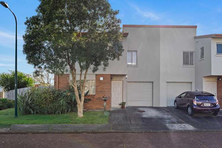 2 Elwarth Way Ranui_17