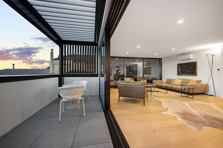 314a Hurstmere Road Takapuna_11