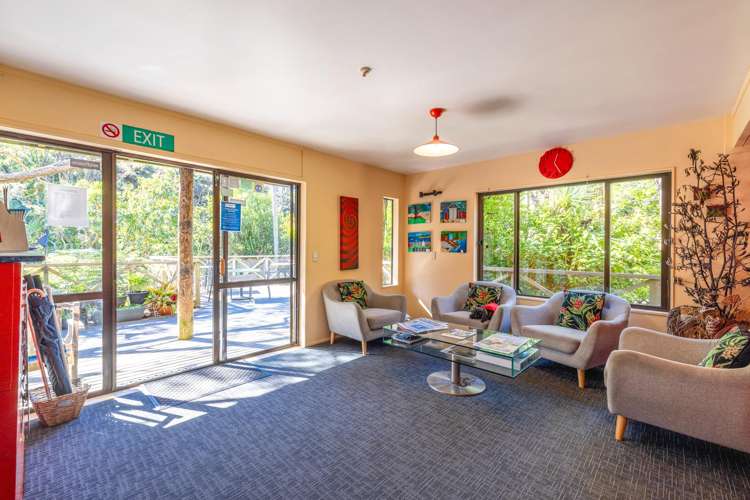 223 Ocean View Road Oneroa_5