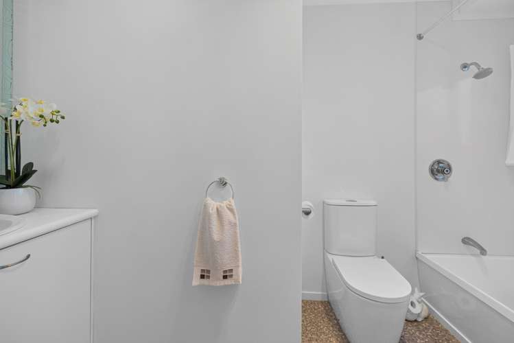 7 Lemonwood Grove Maungaraki_16