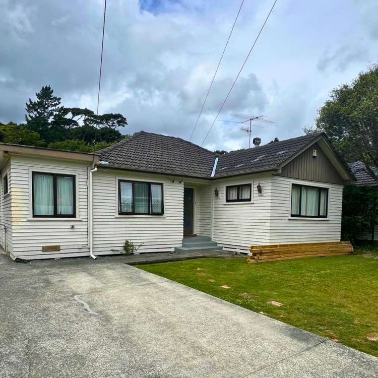 107 Main Road Wainuiomata_2
