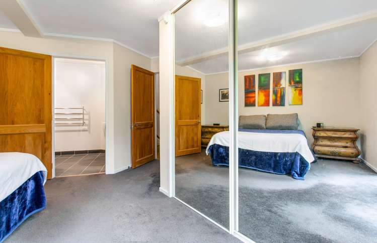 63 Warner Park Avenue Laingholm_10