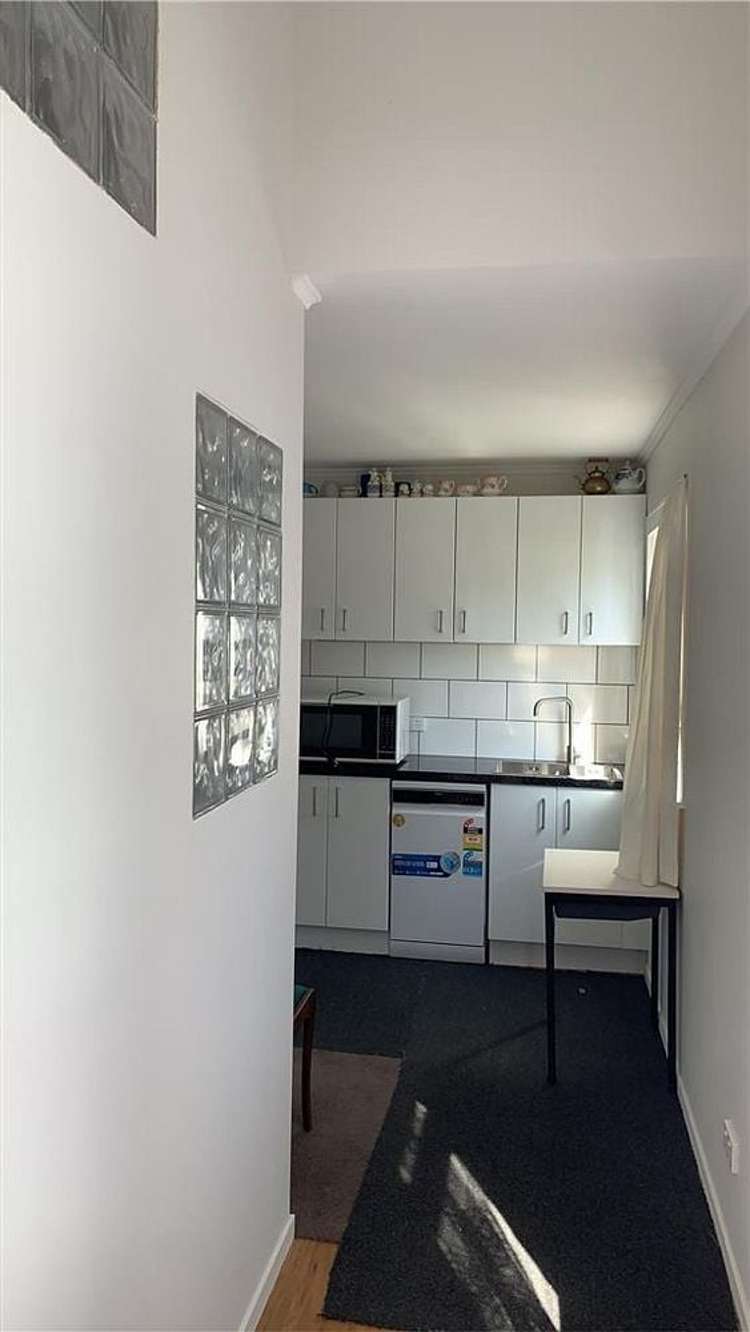 2/318 West Coast Road Glen Eden_5