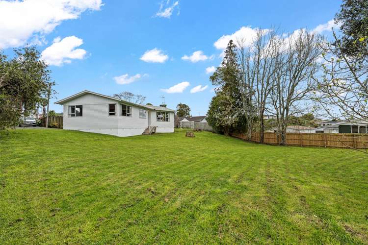 25 Roberts Road Te Atatu South_0