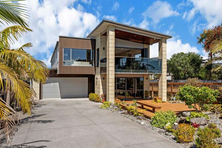 66A Marine Parade Mellons Bay_31