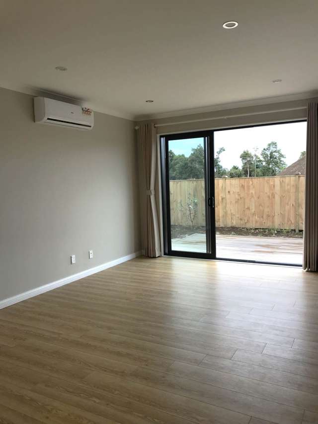 10 Pihoihoi Place Hobsonville_3