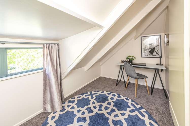 4 Rotokawau Drive St Johns Hill_17