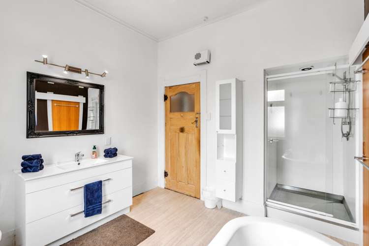 54 Earnslaw Street Avenal_30