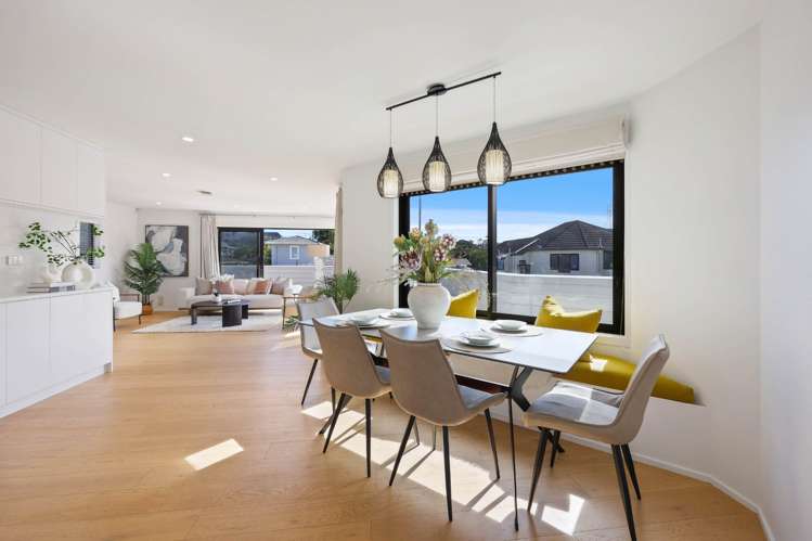 2/30 Eastern Beach Road Bucklands Beach_7