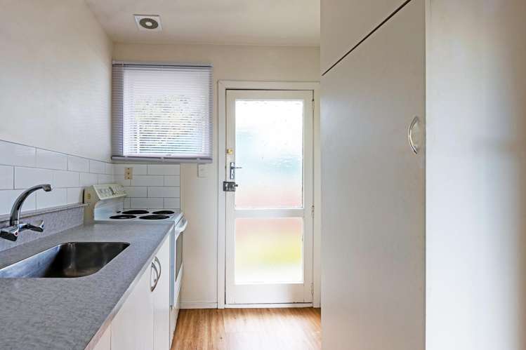 2/53 Grenville Street Waltham_2