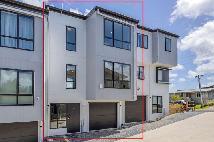 2/8 Sheehan Road Te Atatu South_17