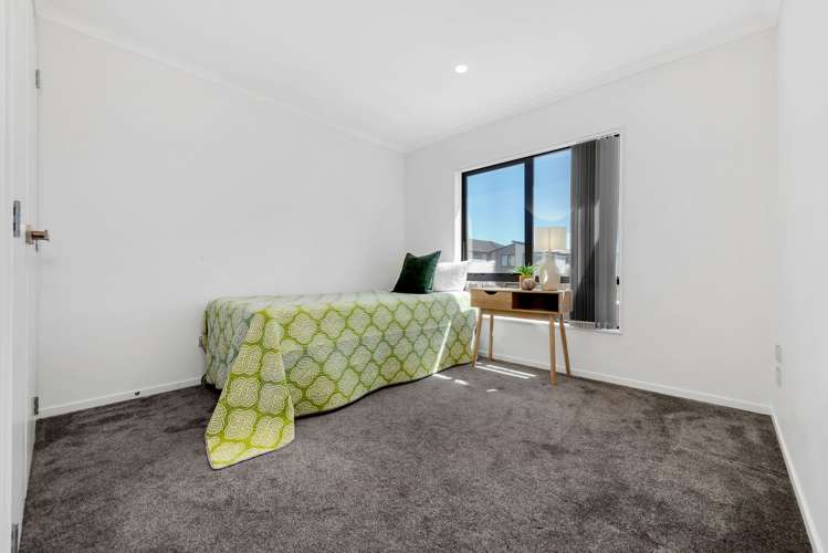 15 Raumaota Road Flat Bush_16