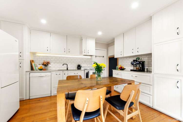 1/38 Clayburn Road Glen Eden_5