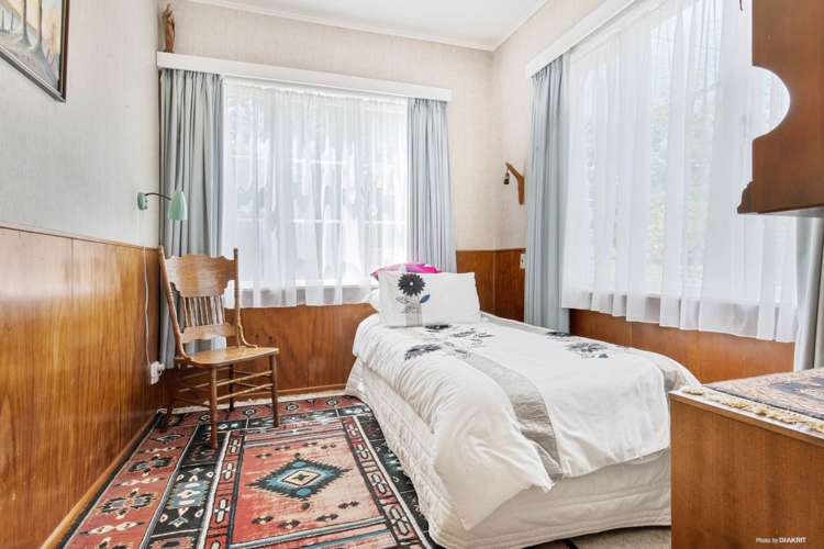 40 Highland Avenue Titirangi_11