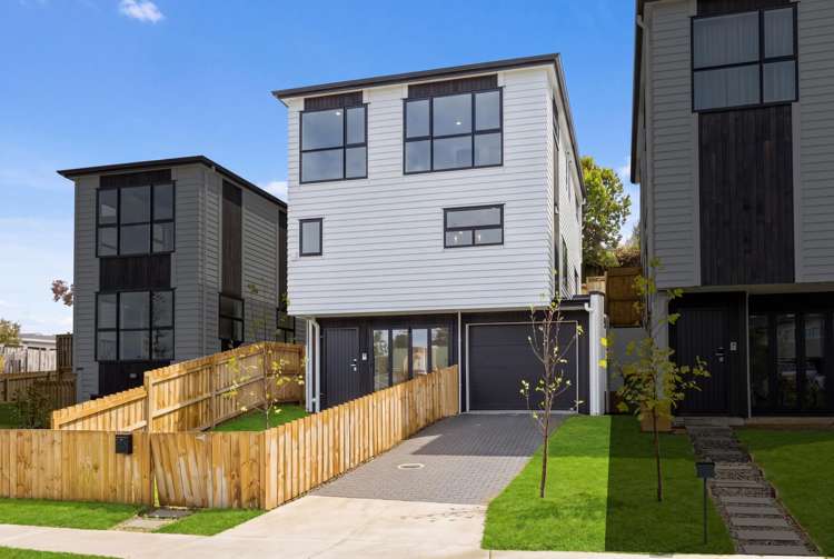 2A Janome Place Bucklands Beach_23