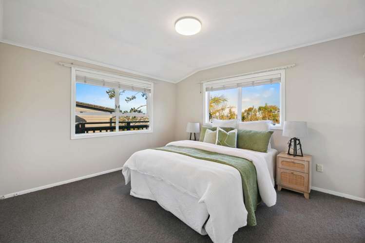 19 Beach Road Mellons Bay_22