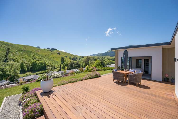 18 Hill Tops Way Stoke_8