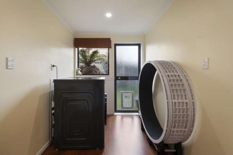 35 Springdale Grove Fitzherbert_13