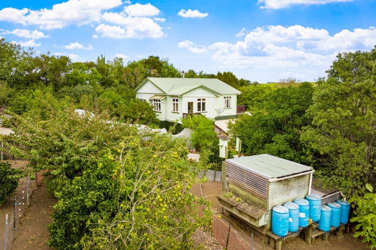 111 Harataua Road Port Albert_34