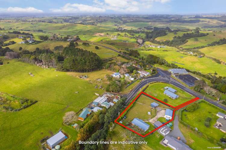 2147 Awhitu Road Pollok_19