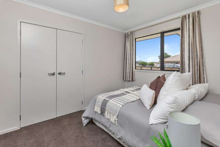 18 Ocean View Rise Ruakaka_12