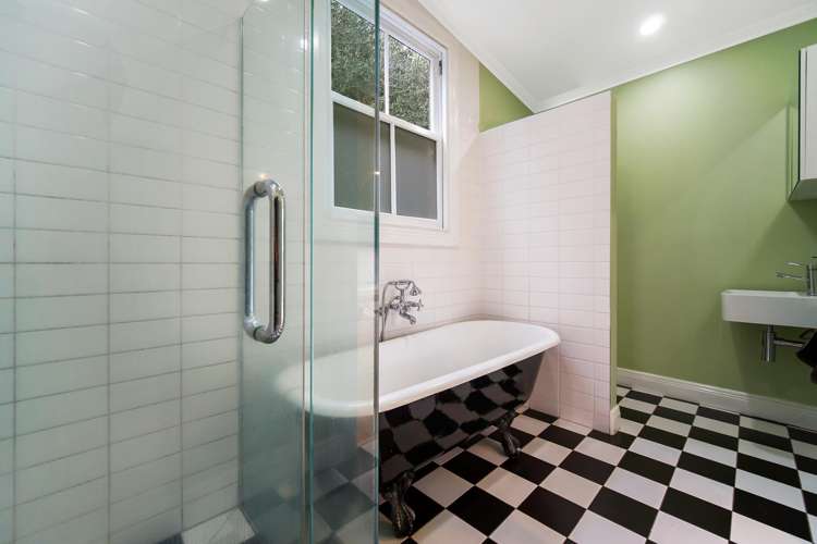 13 Essex Road 1728_10