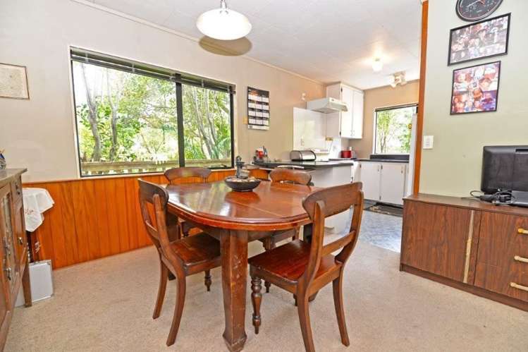 2/16 Ayrton Street Te Atatu South_7