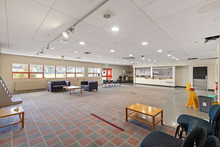 9 Matthews Avenue Takaro_13