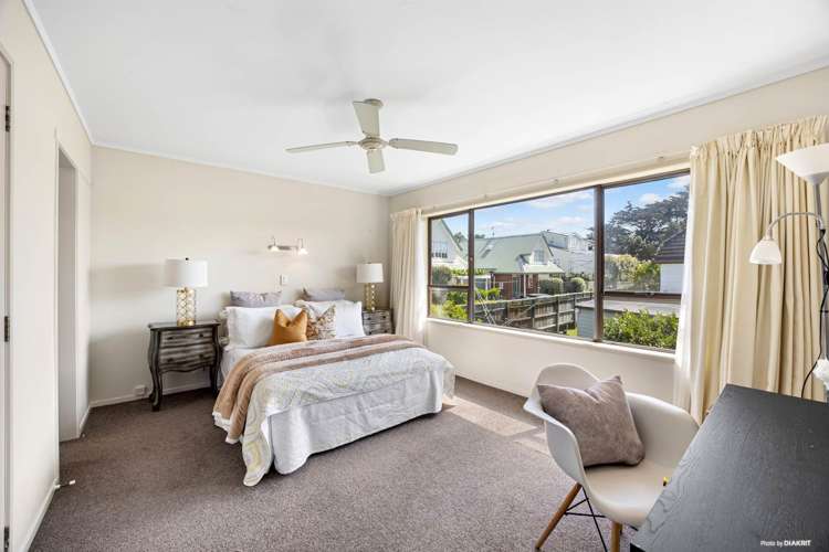 2/18 Kauri Glen Road Northcote_6