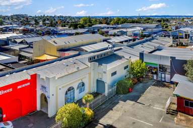 Unit C/4099 Great North Road_3